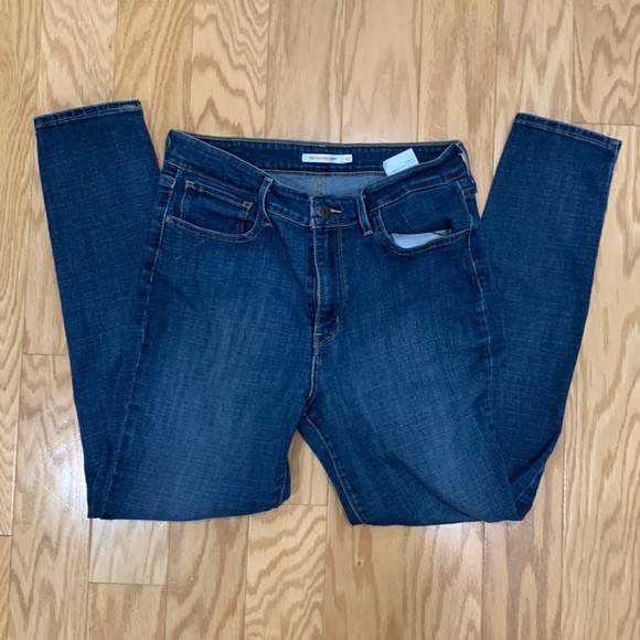Levi’s 721 skinny jeans. Dark wash. Size 32 - Picture 1 of 3